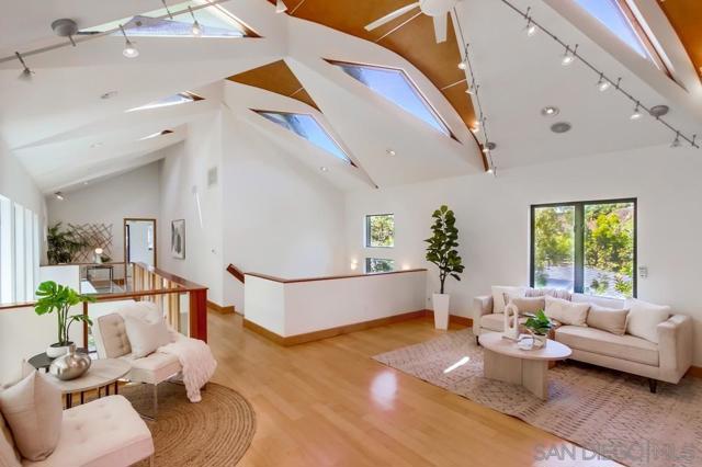 3566 Albatross St, San Diego CA: https://media.crmls.org/mediaz/6212eb6d-a0f5-4275-ad35-e7d1f6cc2d1a.jpg