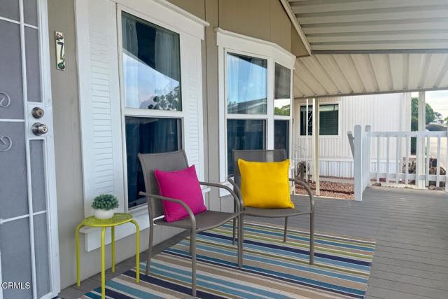 7 Wisteria Way, Ventura CA: https://media.crmls.org/mediaz/62135882-4d9d-4768-9f32-a940fa646736.jpg