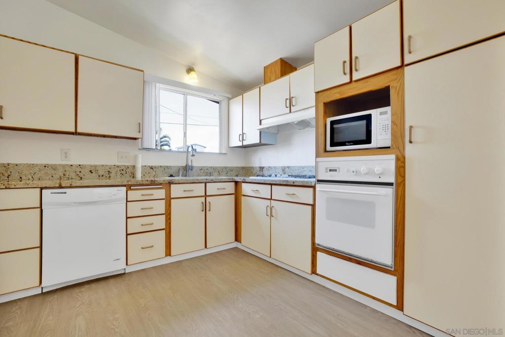 3141 Admiral Ave - photo 4