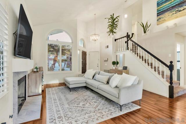 1956 Casablanca Ct, Vista CA: https://media.crmls.org/mediaz/62142f41-b9eb-41be-8bc1-aaf360d42b4b.jpg