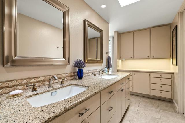 72205 El Paseo, Palm Desert CA: https://media.crmls.org/mediaz/6214326a-192a-4842-b211-aa863fefb96f.jpg
