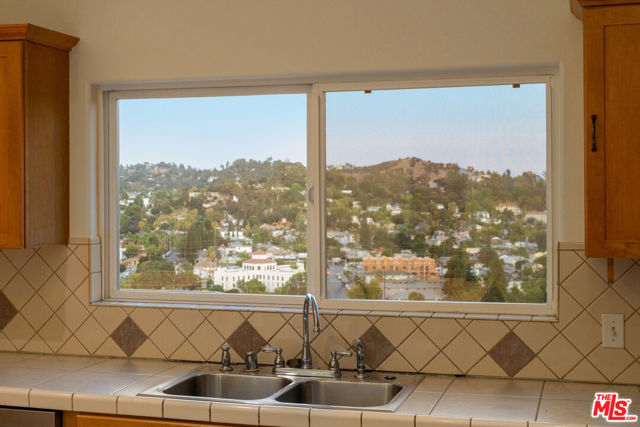 2447 Norwalk Avenue, Los Angeles CA: https://media.crmls.org/mediaz/62146f39-1933-4579-8c9c-51dd25824e98.jpg