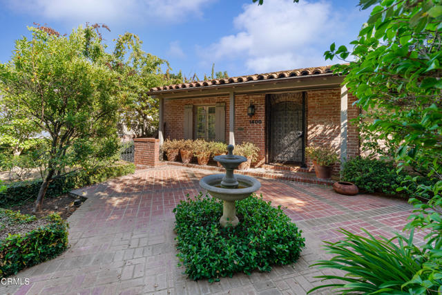 1400 Pasqualito Drive, San Marino CA: https://media.crmls.org/mediaz/6214c970-c65a-48b4-9c8f-f2e8b5572f26.jpg