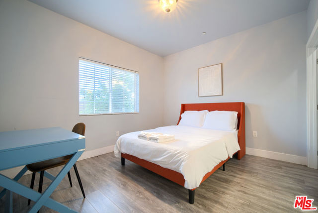 6831 6831 1/2 Hinds Avenue, North Hollywood CA: https://media.crmls.org/mediaz/62153435-dbda-4a64-8f03-b1b949408325.jpg