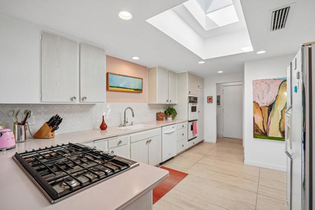 2320 Paseo Del Rey, Palm Springs, CA 92264
