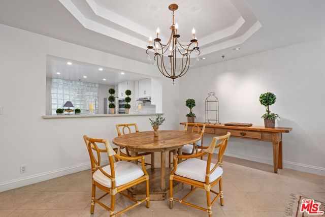 2132 Century Park Lane, Los Angeles CA: https://media.crmls.org/mediaz/6216191e-ab50-492c-9ad5-0c766aa32409.jpg