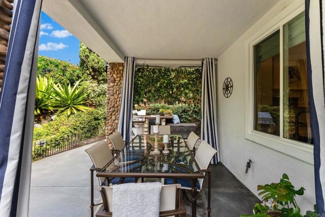 5158 Steinbeck Ct, Carlsbad CA: https://media.crmls.org/mediaz/621625d7-deb5-4fcc-93c4-6ce6ae21fe88.jpg