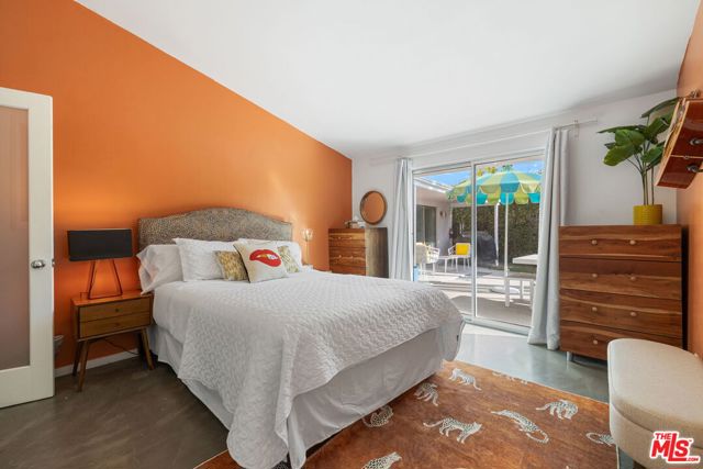 1155 E Mesquite Avenue, Palm Springs CA: https://media.crmls.org/mediaz/62185a44-4049-4a72-a499-e932a835b4be.jpg