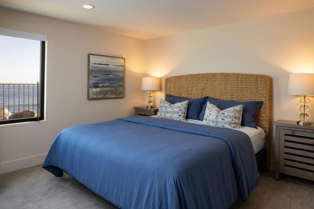 2900 E Cliff Drive, Santa Cruz CA: https://media.crmls.org/mediaz/621907e9-7823-4be7-a954-26b9cce6f6ee.jpg