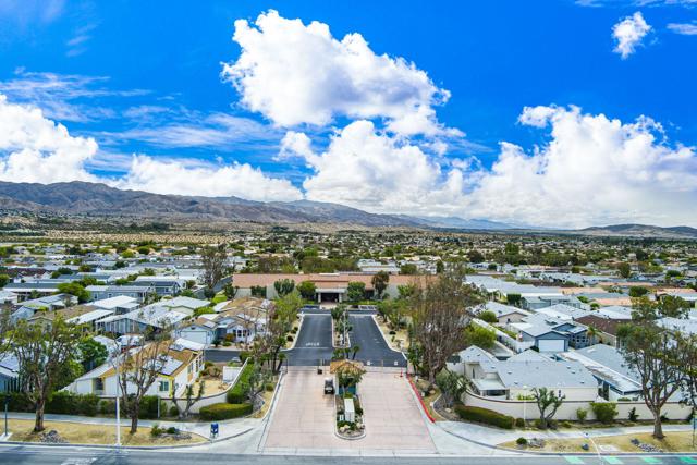15300 Palm Drive, Desert Hot Springs CA: https://media.crmls.org/mediaz/621953a8-b9b7-4fe3-9bea-4f7cb741bc89.jpg
