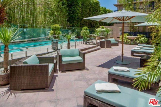 10580 Wilshire Boulevard, Los Angeles CA: https://media.crmls.org/mediaz/621981db-e51f-44e8-a993-58baafbf79e0.jpg