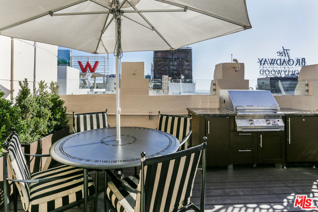 6253 Hollywood Boulevard, Los Angeles, California 90028, 2 Bedrooms Bedrooms, ,1 BathroomBathrooms,Condominium,For Sale,Hollywood,24403983