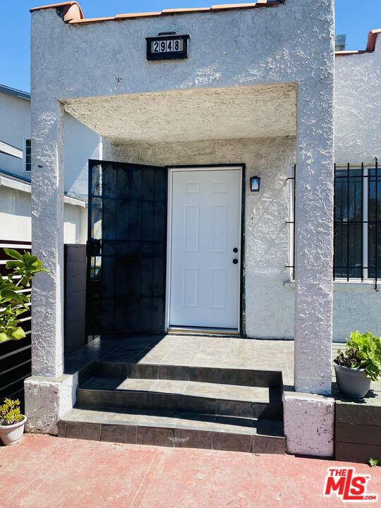 Image 2 for 2948 S Palm Grove Ave, Los Angeles, CA 90016