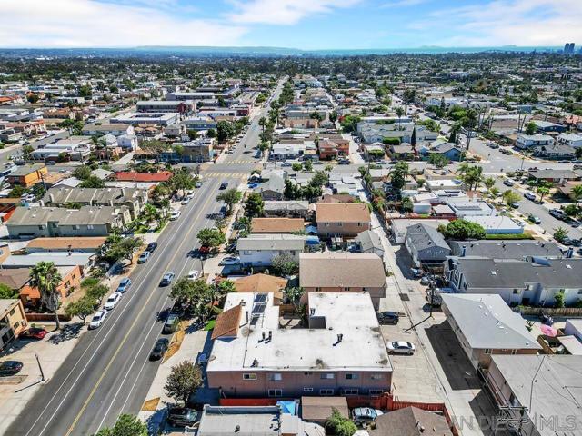 4252 35th St, San Diego CA: https://media.crmls.org/mediaz/621c48b0-973c-490d-a36f-b92d41987650.jpg