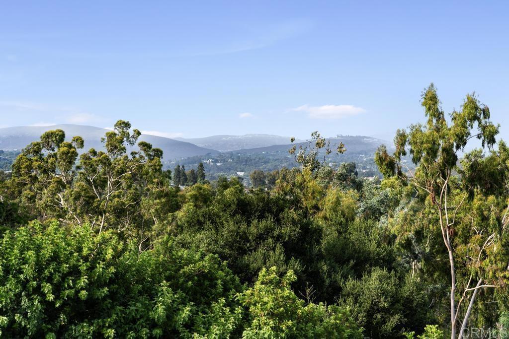 https://media.crmls.org/mediaz/621d0469-57ec-4be0-b3f7-a1704f60dcd1.jpg?preset=X-Large