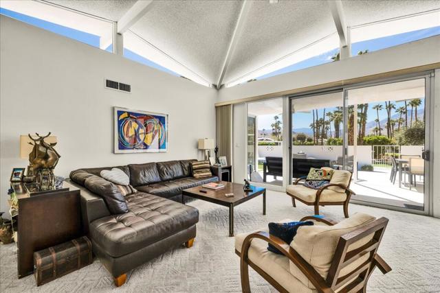 211 E Canyon Vista Drive, Palm Springs CA: https://media.crmls.org/mediaz/621d29b4-b012-49a1-b5d2-2dd17924f9e4.jpg