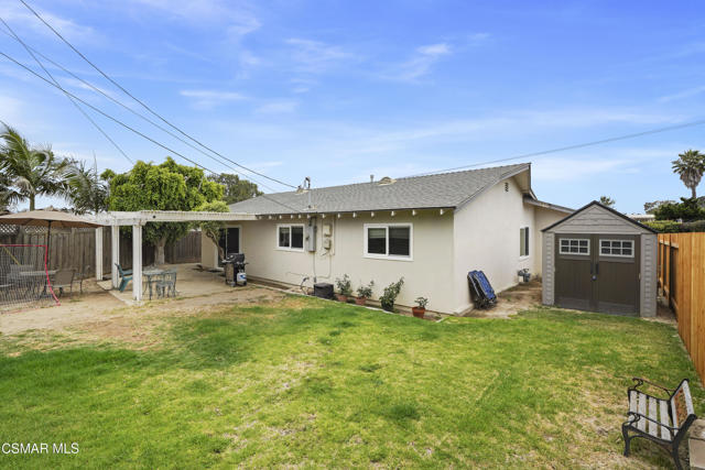 236 Granada Street, Camarillo CA: https://media.crmls.org/mediaz/621de1f3-b1a3-42e1-b367-093e69d7f942.jpg