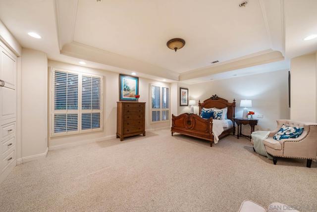 7102 Via Mariposa Norte, Bonsall CA: https://media.crmls.org/mediaz/621e8192-abbd-4e4c-993d-623df882ba26.jpg