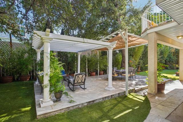 Image 32 of 46 For 0 Claremont Avenue