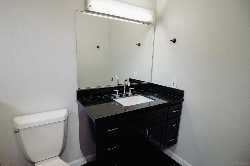 MLS #250036539SD img 16