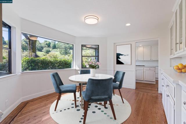 225 Rheem Blvd, Moraga CA: https://media.crmls.org/mediaz/62205437-91f1-401a-885f-d5fbb18ebadb.jpg