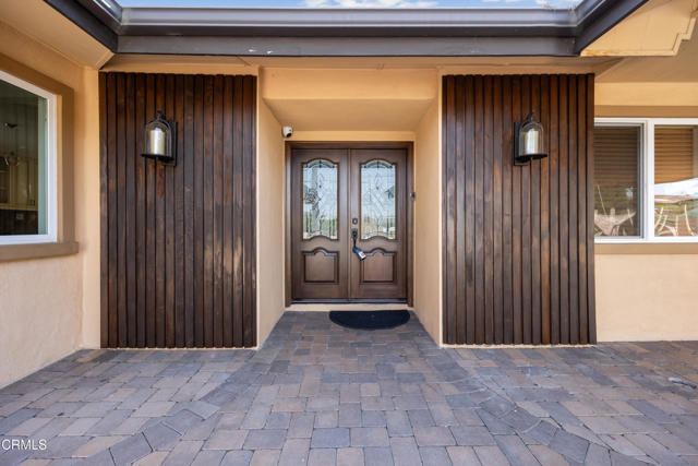 Detail Gallery Image 5 of 41 For 9350 Crystal View Dr, Los Angeles,  CA 91042 - 4 Beds | 3 Baths