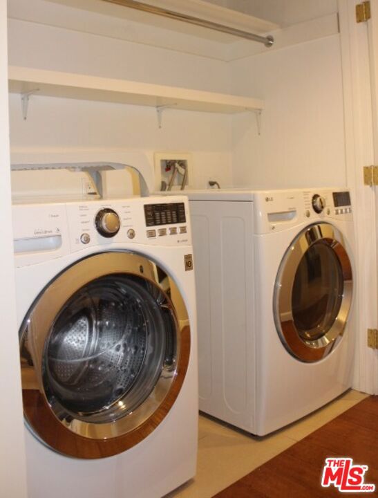 991 Arapahoe Street, Los Angeles CA: https://media.crmls.org/mediaz/62216e2b-560d-4123-befb-dc8b2e986369.jpg