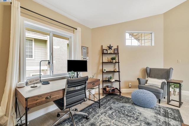 47 Summer Hill Court, Danville CA: https://media.crmls.org/mediaz/6222162e-c1d3-4267-b619-06709650290b.jpg