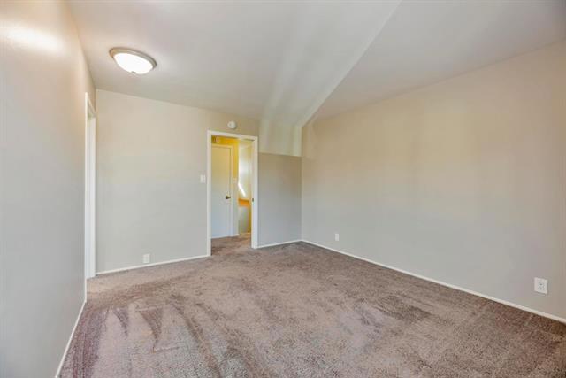 20 Queen Anne Court, Millbrae CA: https://media.crmls.org/mediaz/6222b8fa-f608-46cc-b44d-b72a1905b872.jpg