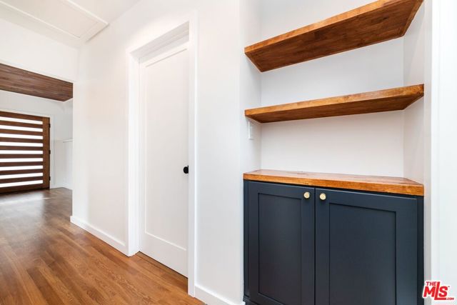 6221 Arroyo Glen Street, Los Angeles CA: https://media.crmls.org/mediaz/62233f8b-c76a-4cf8-93c3-eccb2e3f7abb.jpg