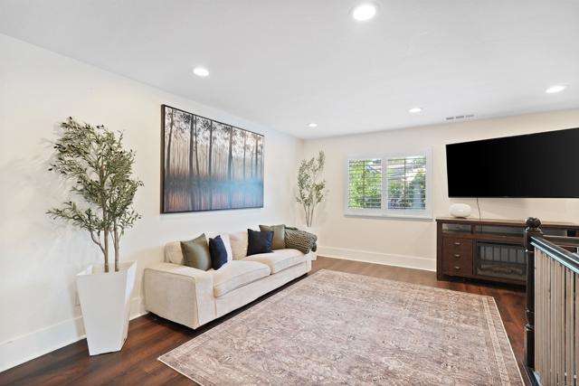 Detail Gallery Image 16 of 72 For 25351 Forest St, Corona,  CA 92883 - 5 Beds | 5 Baths