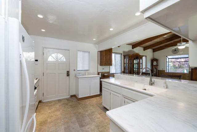 1315 El Dorado Avenue, Santa Cruz CA: https://media.crmls.org/mediaz/622370c6-ca62-41c8-b233-7986f6b32936.jpg