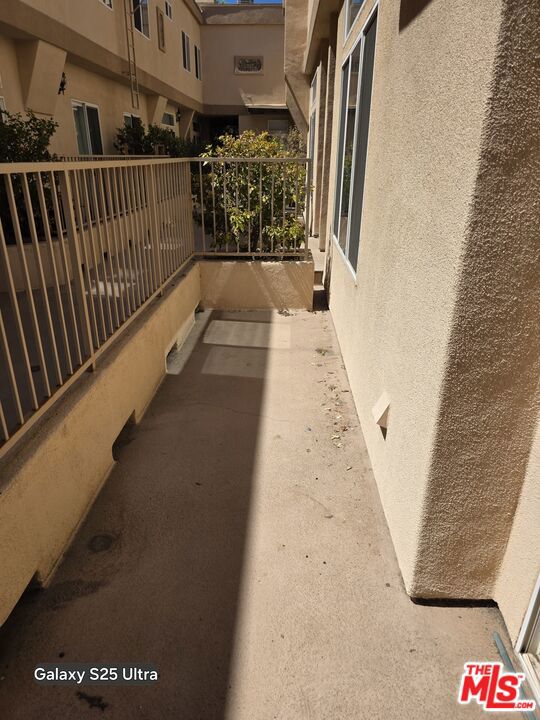3 Bed Home for Sale in Los Angeles, California