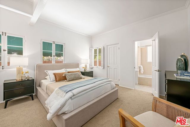 10815 Rochester Avenue, Los Angeles CA: https://media.crmls.org/mediaz/62254219-6663-4703-8c6f-c673b8cbd442.jpg