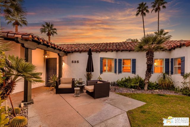 535 E Via Colusa, Palm Springs CA: https://media.crmls.org/mediaz/6225669a-07fc-4899-8142-7b7d3fd8713c.jpg