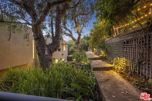 3625 Lowry Road, Los Angeles CA: https://media.crmls.org/mediaz/6225b910-1950-419e-bfc4-3140bdee5ed7.jpg