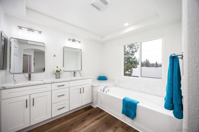 339 Connecticut Ave, El Cajon CA: https://media.crmls.org/mediaz/6225bf68-975d-46b5-bc23-9da6c465cb3a.jpg