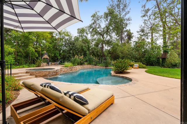 16851 Orchard Bend Road, Poway CA: https://media.crmls.org/mediaz/6226eda0-b825-4522-a299-905350a0af90.jpg