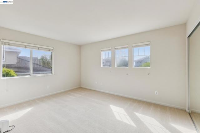 Image 29 of 51 For 25318 Buckeye Dr