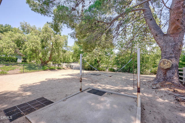 11616 E Las Posas Road, Camarillo CA: https://media.crmls.org/mediaz/62277917-4daa-45cb-b239-346f3677dabc.jpg