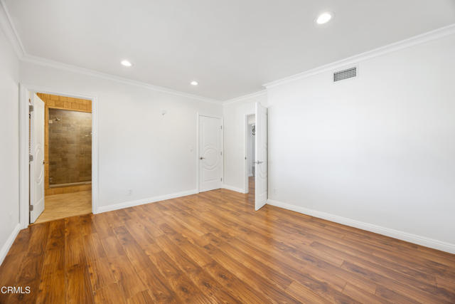 Detail Gallery Image 21 of 41 For 9350 Crystal View Dr, Los Angeles,  CA 91042 - 4 Beds | 3 Baths