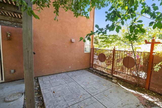 Detail Gallery Image 35 of 40 For 3745 Wild Rose Ln, Stockton,  CA 95206 - 5 Beds | 3 Baths