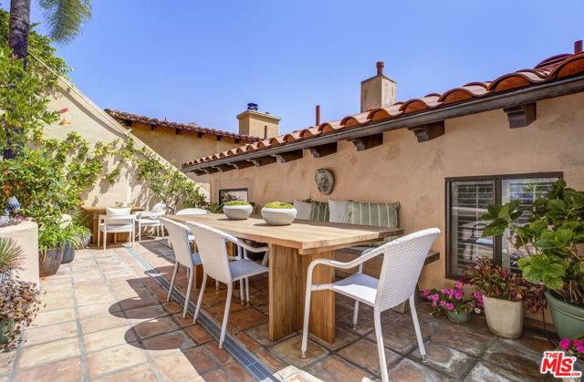  Income Home for Sale in Los Angeles, California