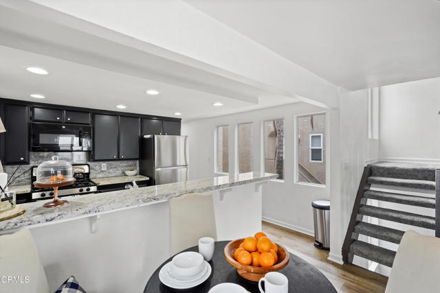 Detail Gallery Image 26 of 44 For 309 Ocean Dr, Oxnard,  CA 93035 - 4 Beds | 2/1 Baths