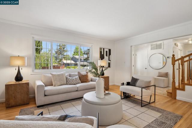 Image 4 of 60 For 3044 Santa Maria Dr