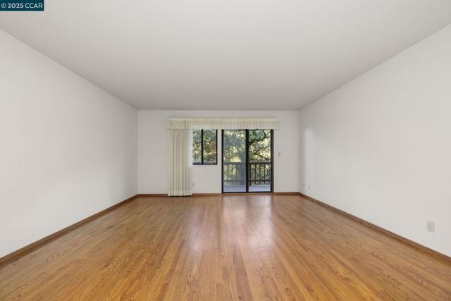 1383 Alvarado Rd, Berkeley CA: https://media.crmls.org/mediaz/622941e6-dd10-475e-9620-4381c5c279d8.jpg