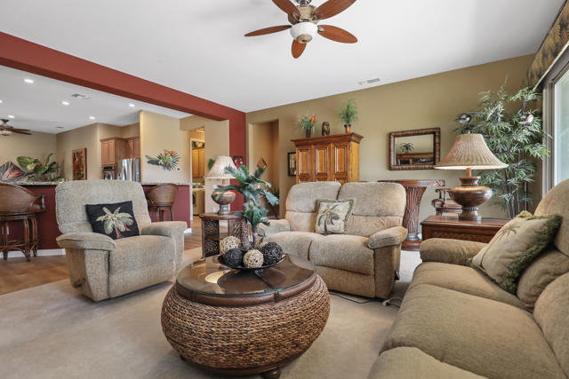 81083 Avenida Tres Lagunas, Indio CA: https://media.crmls.org/mediaz/62297d6c-9bb9-4290-af00-aef0322b556c.jpg