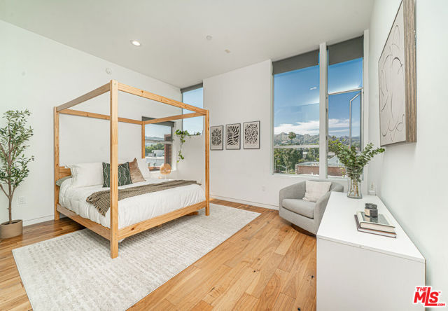 1140 N Formosa Avenue, West Hollywood CA: https://media.crmls.org/mediaz/622a2971-aea3-4cb6-b415-94d64c08ad5f.jpg