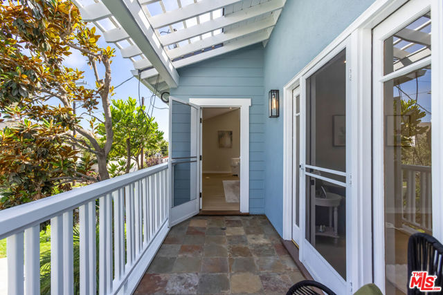 Drew Fenton | 509 Wynola Street Pacific Palisades CA | MLS: 7365865 Drew Fenton | 509 Wynola Street Pacific Palisades CA | MLS: 7365865