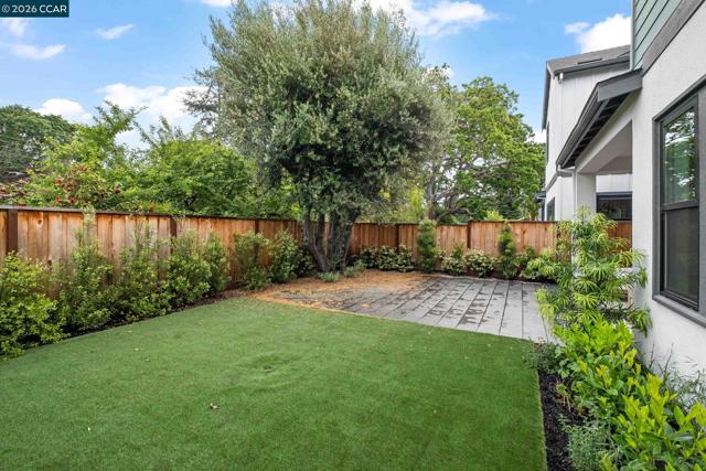 Image 28 of 38 For 257 Haleena Place